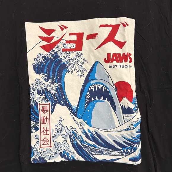 riot society Tops - Jaws T Shirt Great Wave Style